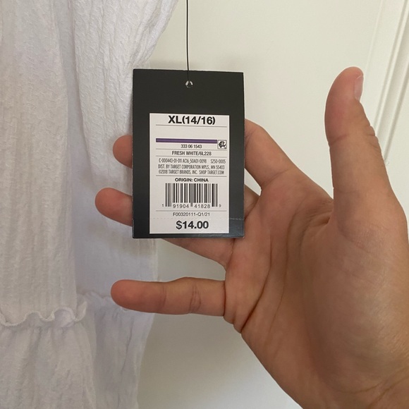 White summer skirt - Picture 2 of 2